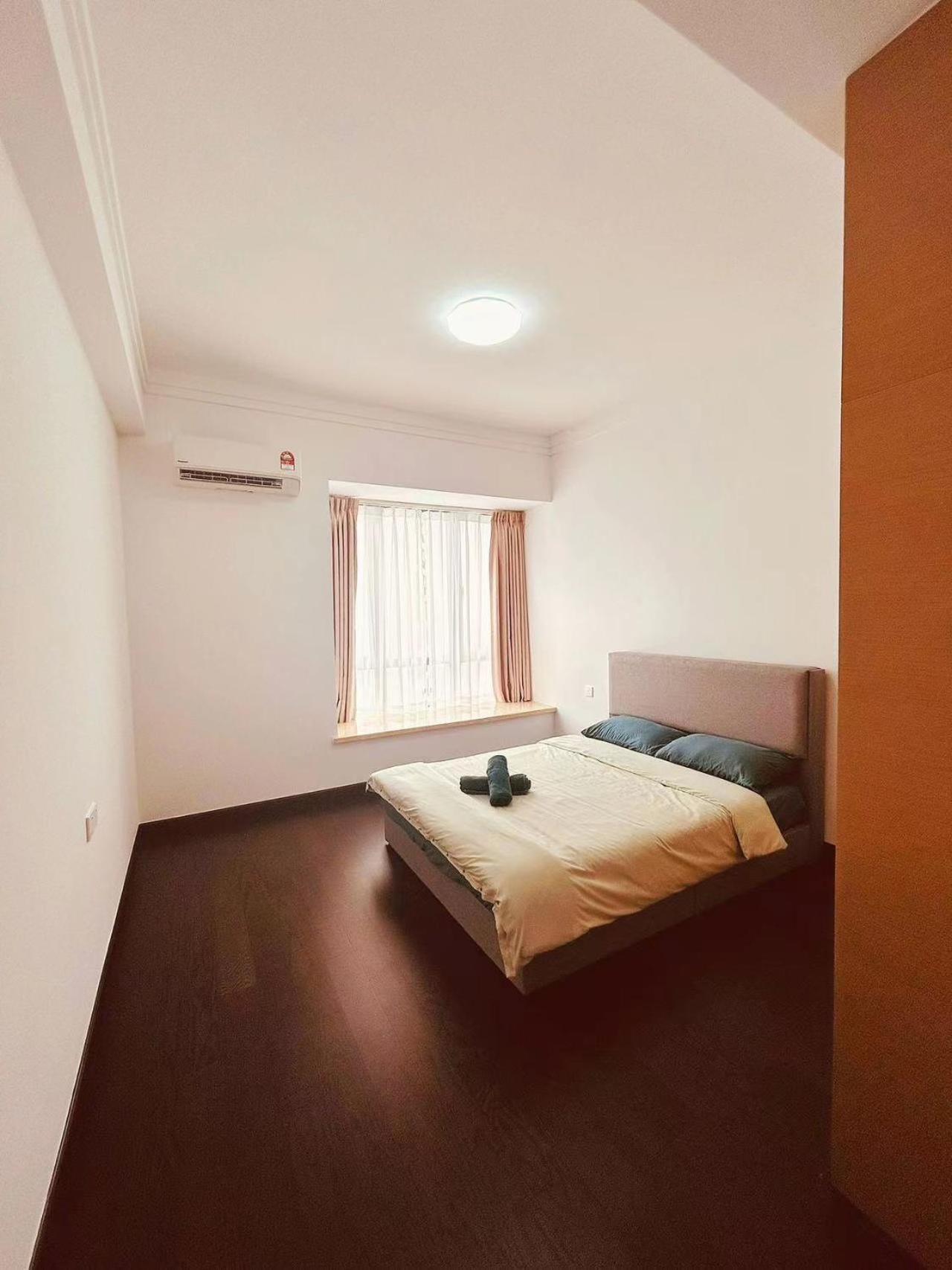 Pangsapuri R&f Princess Cove, Seaview, 4br, 1471sqft, Centre And Ciq, 24hr Security *